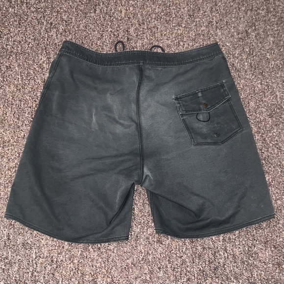 Board shorts - Picture 2 of 3